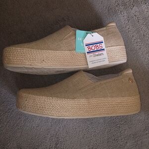 Women's Tan Slip-On Shoes